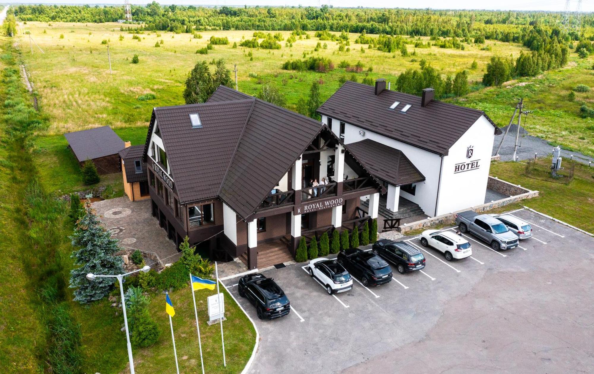 Royal Wood Hotel Rokytne  Exteriör bild